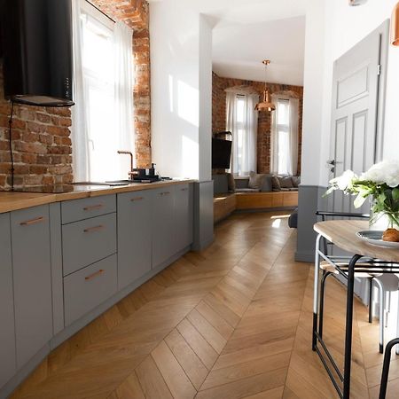 Central Apartamenty Jelenia Gora Ngoại thất bức ảnh